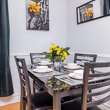 Pet-Friendly Apartment - Steps To Rideau Centre Оттава Экстерьер фото